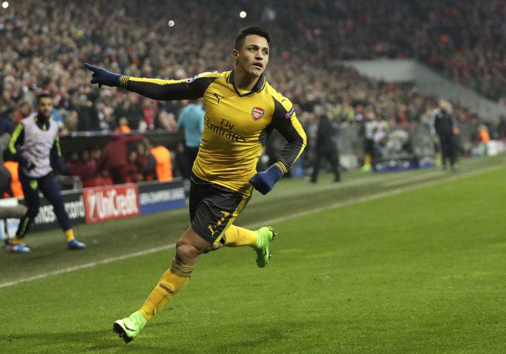 腾飞的安第斯雄鹰：智利足球历史最佳阵容，“双萨”和桑切斯领衔