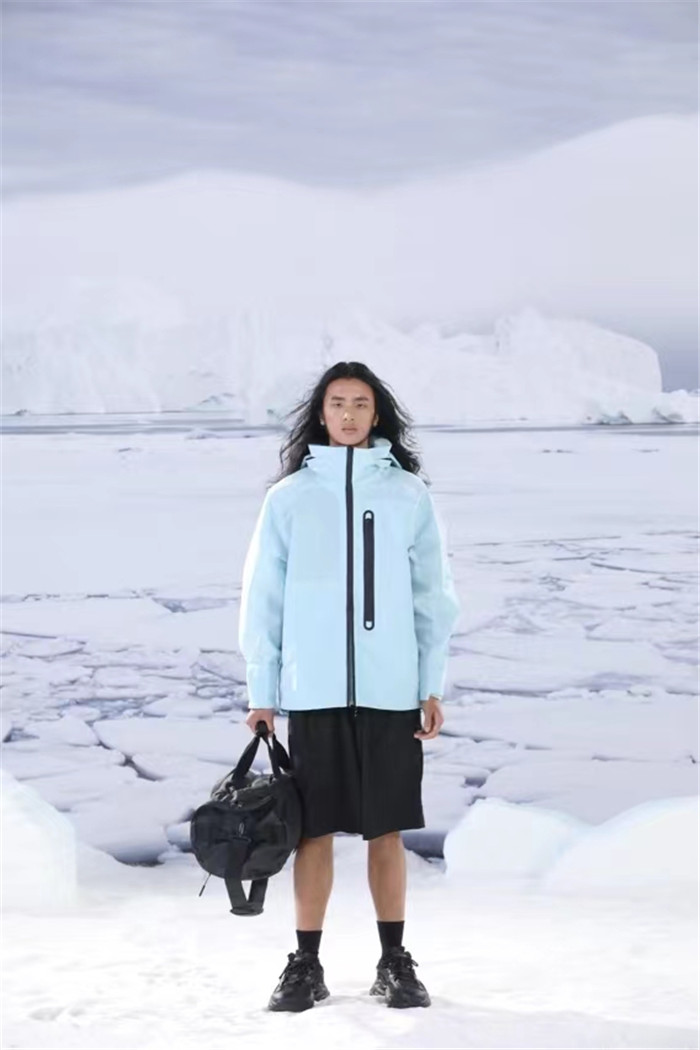 世界尽头的至纯至净——RICO LEE携手YKK亮相2022数字上海时装周