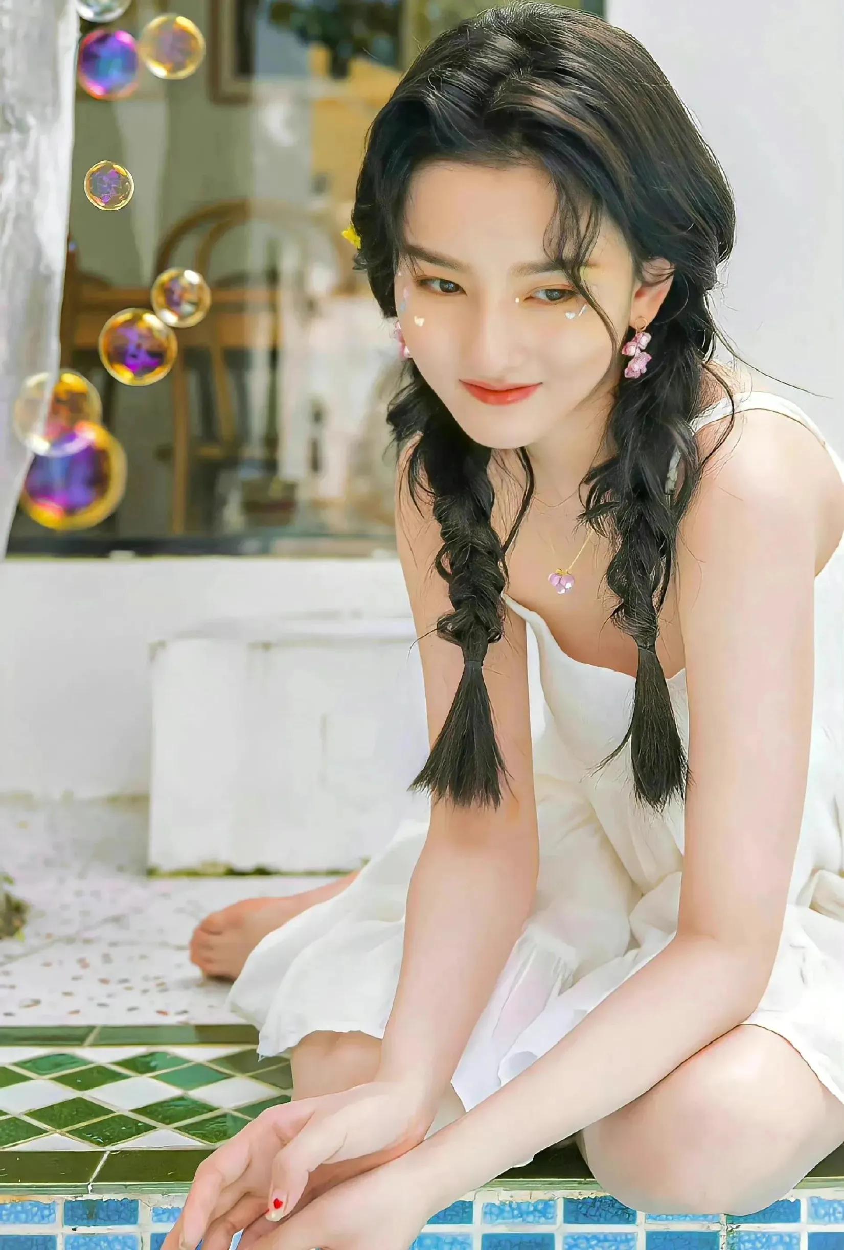 精美图集｜甜美艺人宋祖儿
