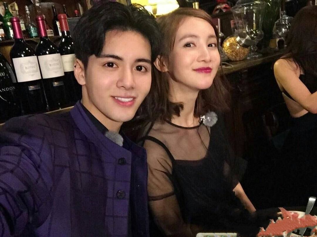 看似单纯无害，实则绯闻不断的7位明星，个个是“撩汉高手”