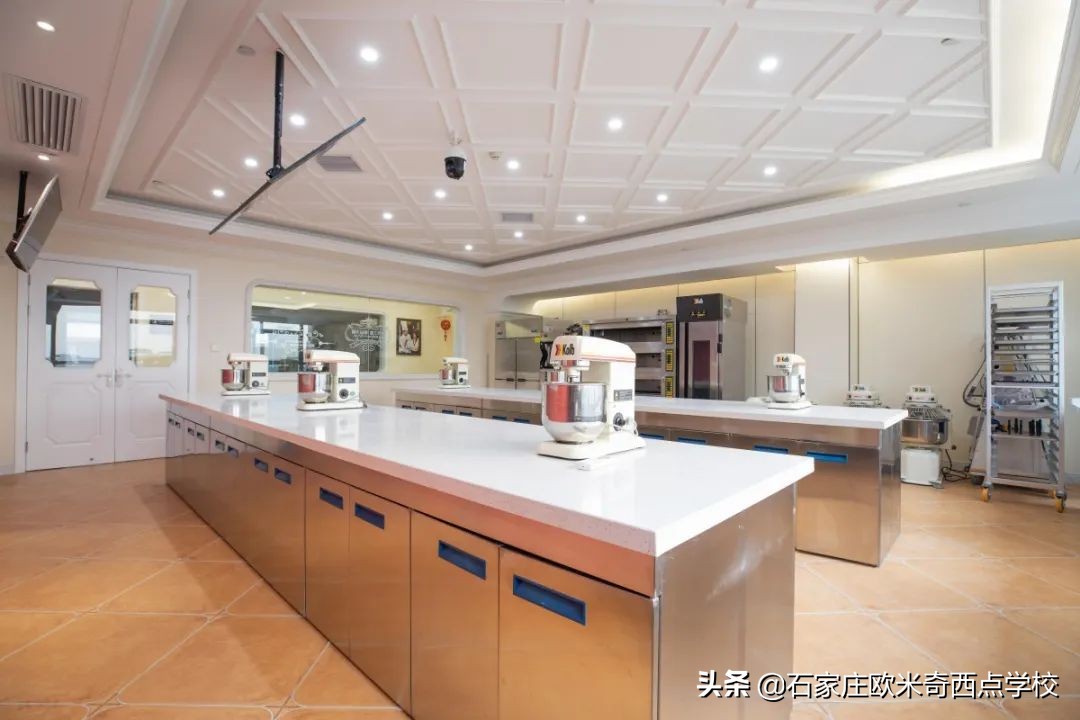 石家庄学西点烘焙去哪里？贵不贵？学费多少？