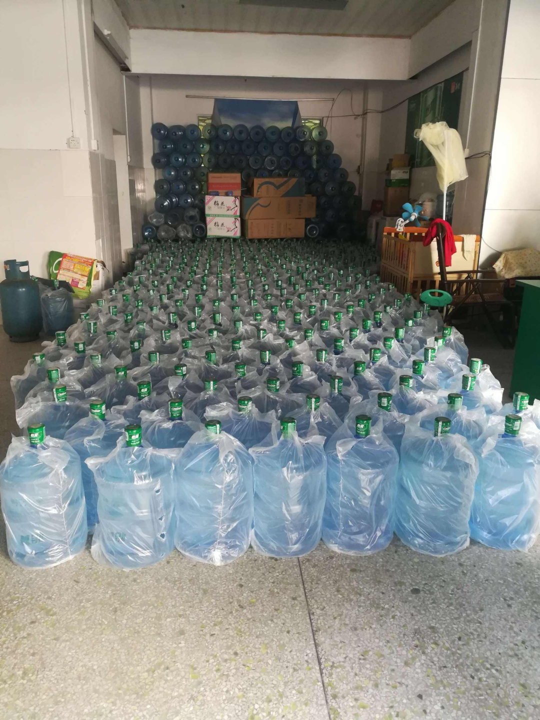 年赚百亿，却2次卖身！称霸广东的老字号，输给了昔日死敌