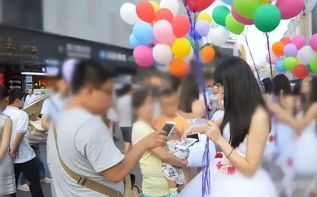 微信转发信息免费送气球 靖边县女子导致家人被骗3万元
