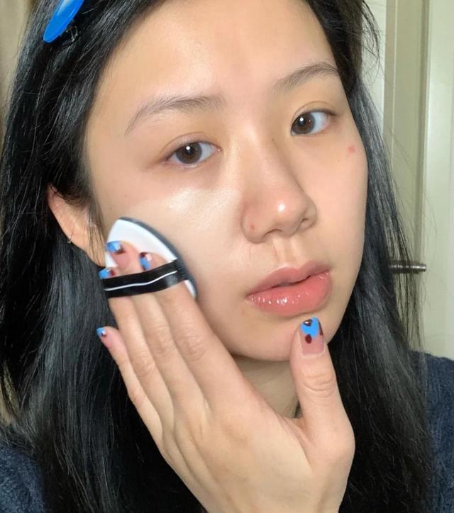 四款热门气垫大测评！Blankme最便宜好用，迪奥适合瑕疵皮