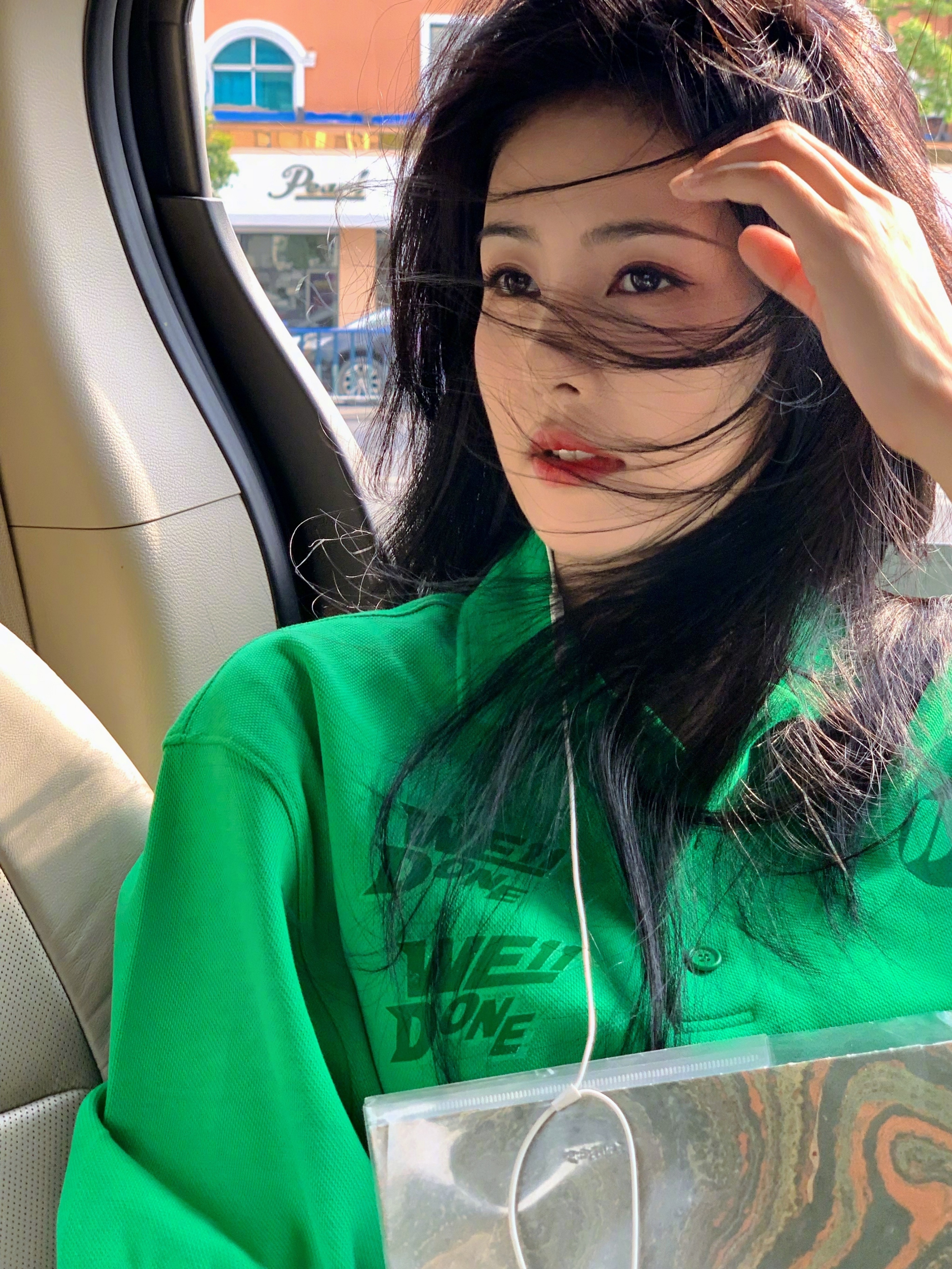 白鹿发文等你下课，网友纷纷表示是在等我吗？