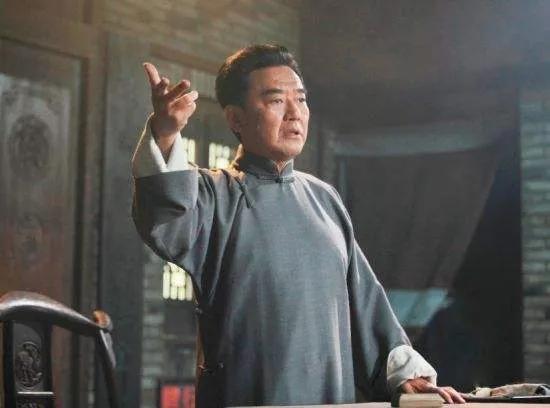 演员李立群，娶大学教授为妻，相伴一生无绯闻