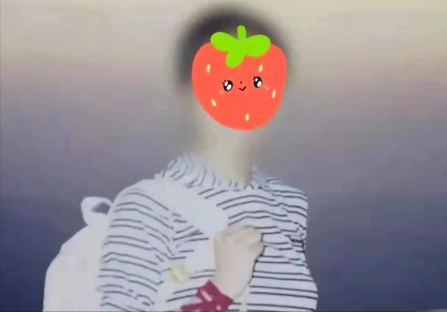 2021年女大学生失恋后发疯，殴打六旬母亲，执意嫁给50岁的流浪汉