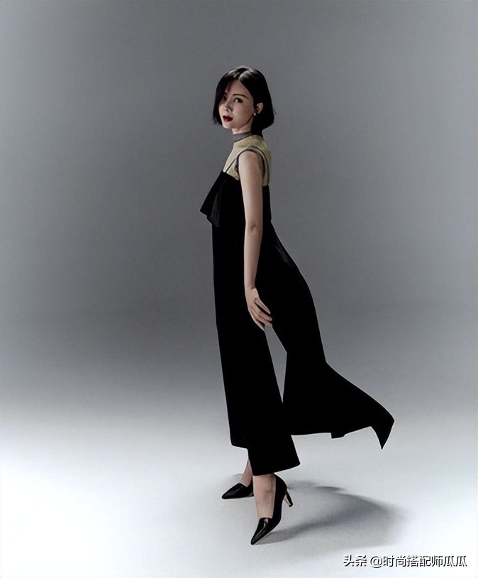 有气质的女人，夏天再热也不会穿拖鞋！瞧陈数、董卿这样穿有多美