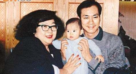 怒斥郑少秋，叫嚣向华强，一代枭雄邓光荣到底有多硬的实力？