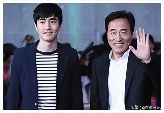 娱乐圈鲜为人知的亲属关系，陈凯歌陈赫不算啥，每一对都意想不到