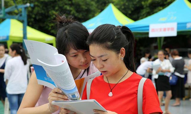 河北5所大学被“点名曝光”，学历等同于废纸，别为它们虚掷青春