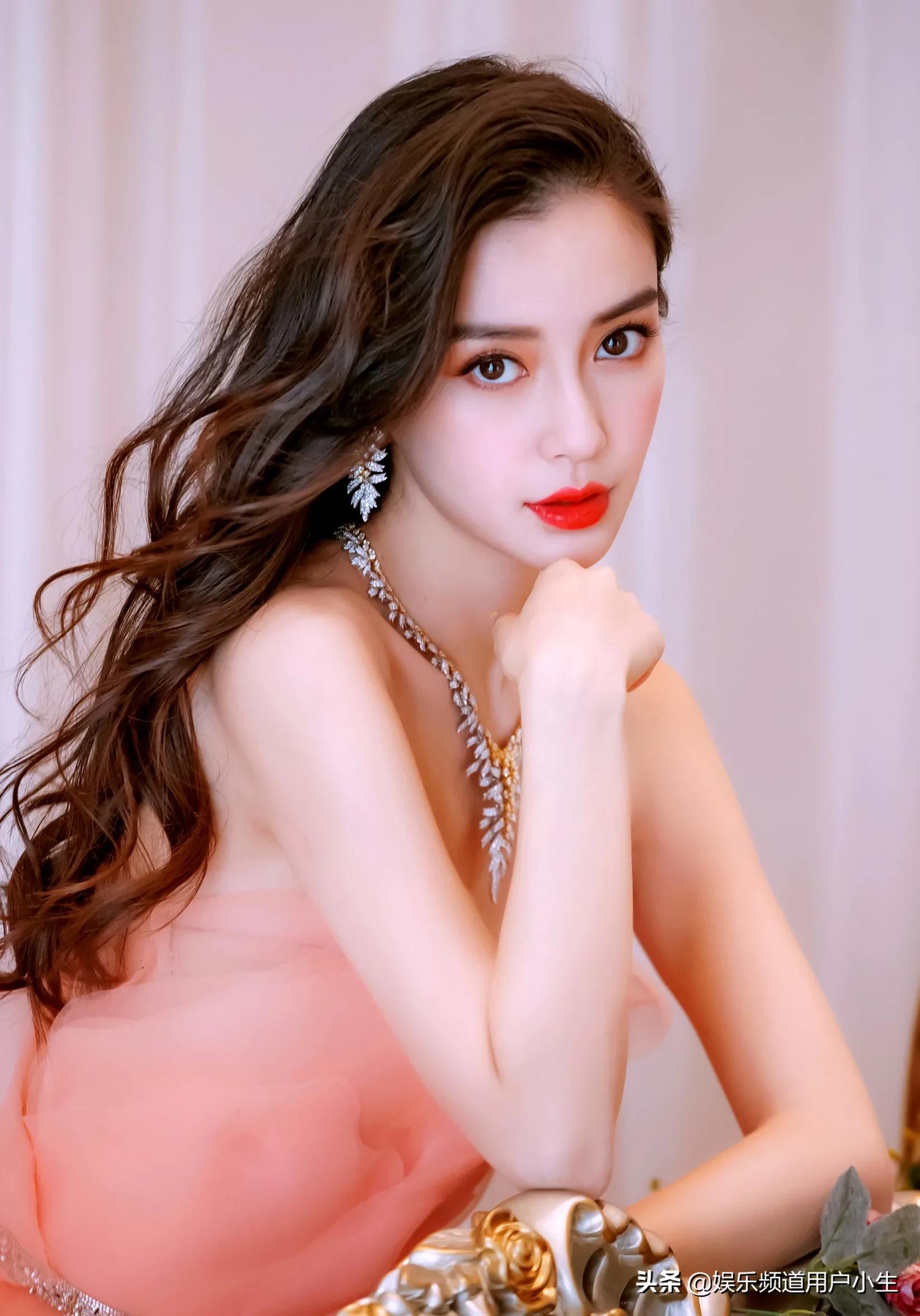 美丽动人的女神——Angelababy