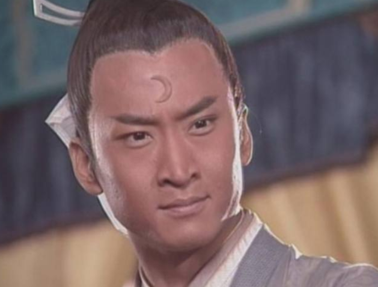 何家劲回应《包青天》穿帮：是公孙策撞了我一下，根本没时间NG