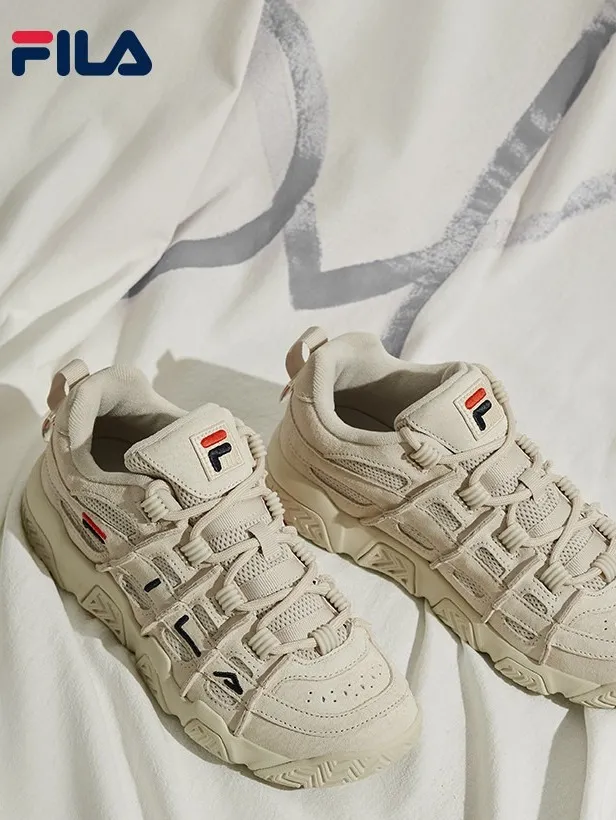 百搭鞋子推荐（冬天女士什么鞋百搭）