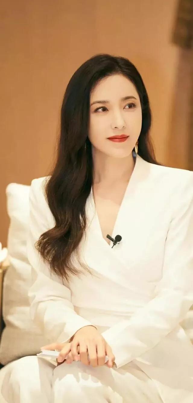 明星俏佳人：最美杨贵妃曾黎