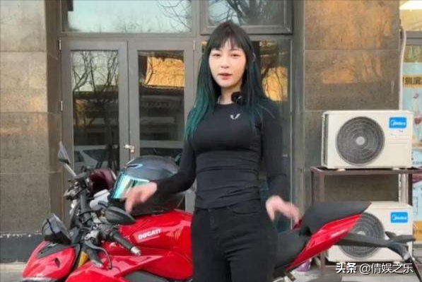 又吃了没文化的亏？他称网红为“老师”遭抵制，李亚鹏的回应亮了