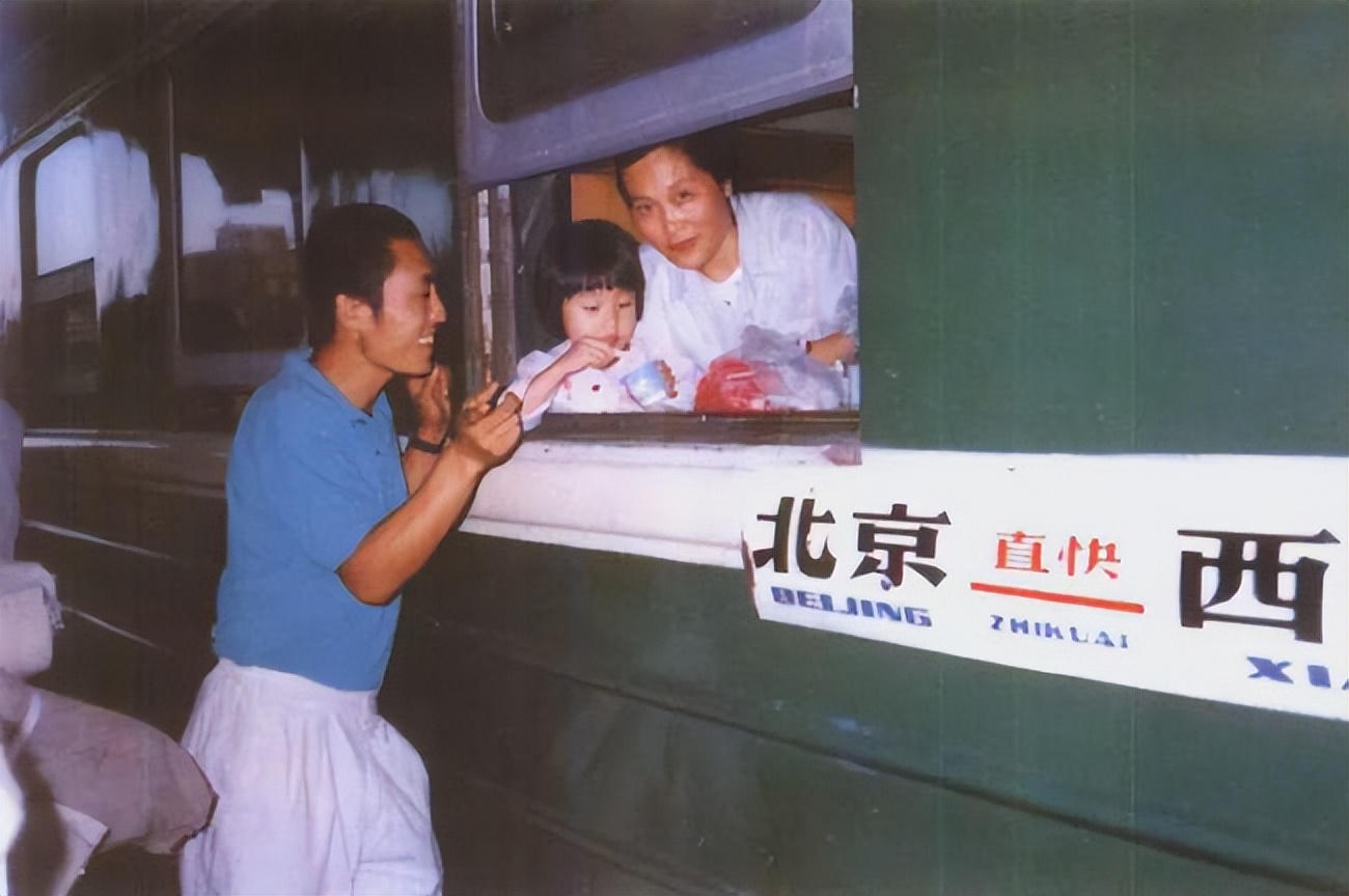 凤凰男多可怕？不想为别人而活的张艺谋，却将肖华的人生活成悲剧