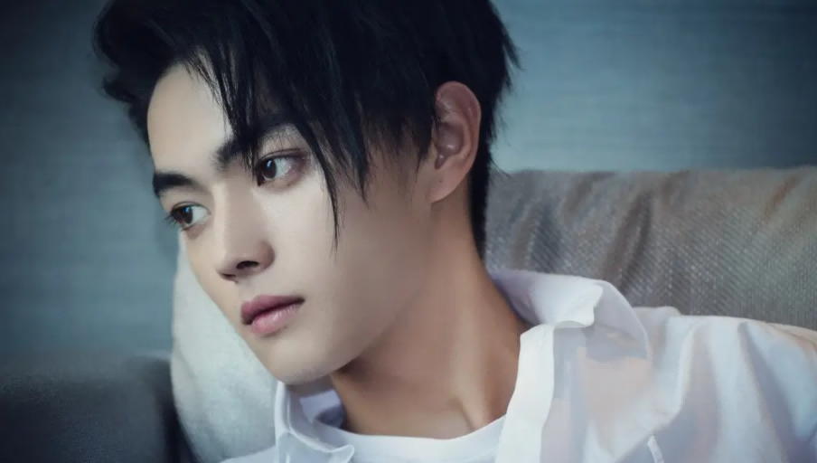 “龙须刘海”不要随便碰，颜值高的仙气飘飘，颜值低的秒变蟑螂精