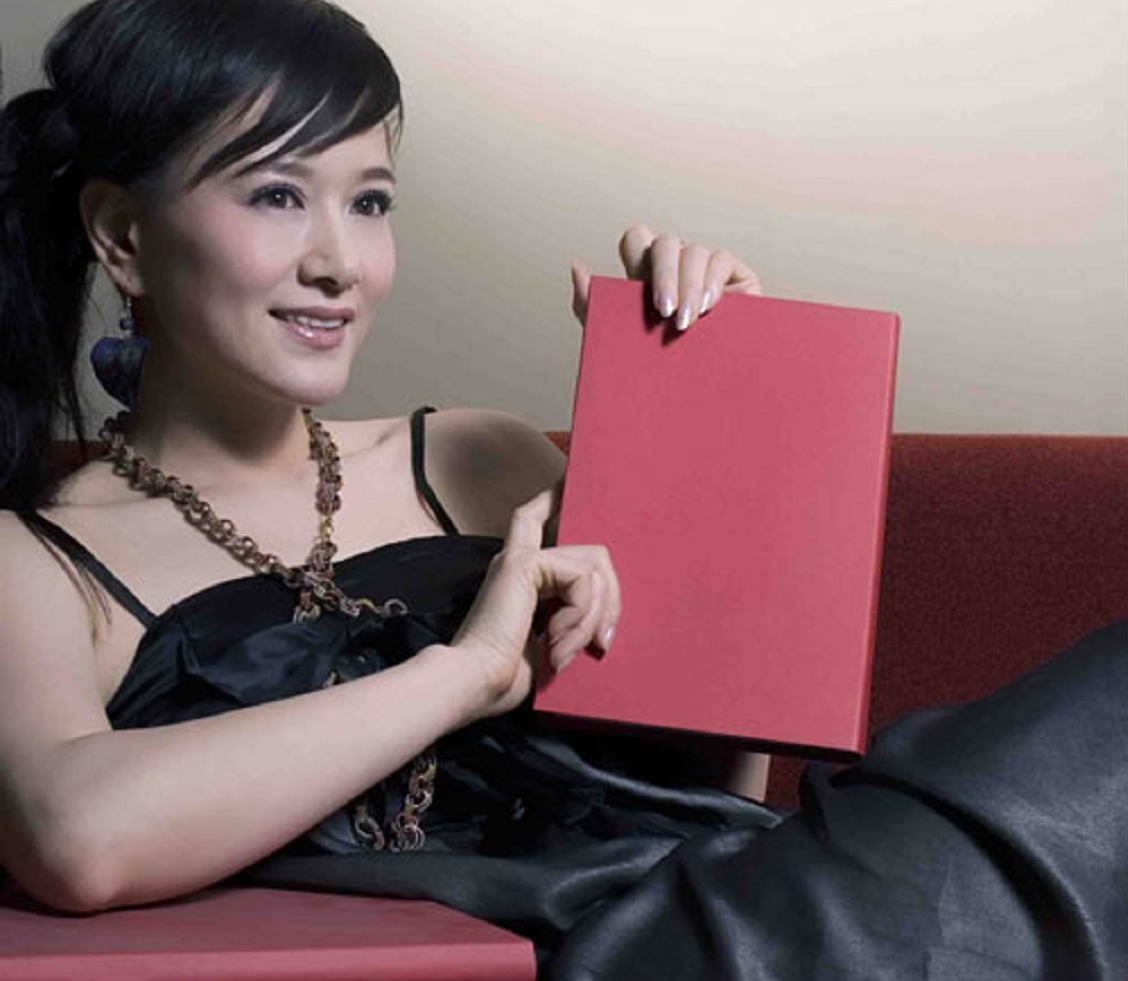 石爻：从主持人到知名演员，怀感恩之心，与圈外丈夫低调生双胞胎