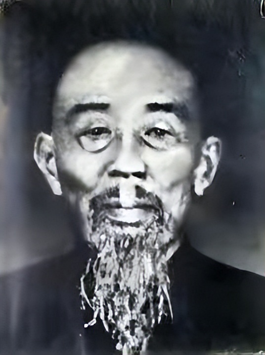 周恩来早期学习经历，居住地方漂泊不定，生活艰难仍不忘刻苦学习