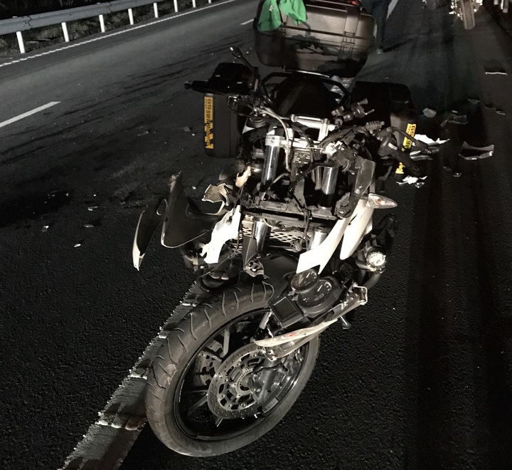 男子骑电动车高速逆行被撞身亡，家属起诉索赔38万，如今法院判了