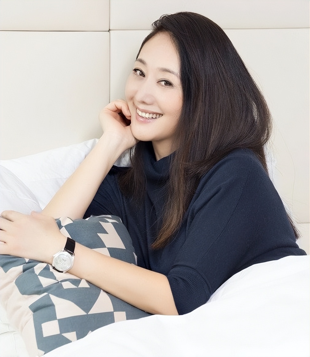 14位贤良的“妈妈专业户”女星，年轻时个顶个是美人坯子