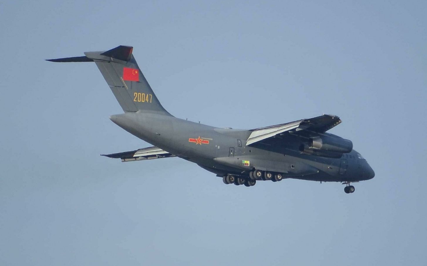 20άǣΪ⣬װŵӦԱԼܵ͵Ϯ