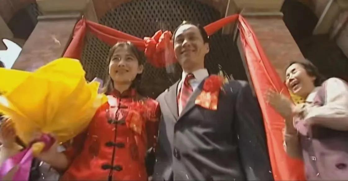 《不要和陌生人说话》：“好医生”安嘉和心里，为何住着魔鬼？