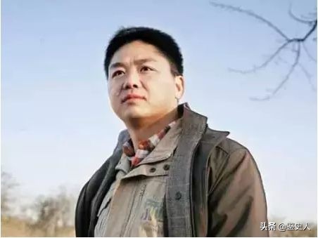 刘强东“背后的三个女人”：除了章泽天，另外两个也是京东的贵人