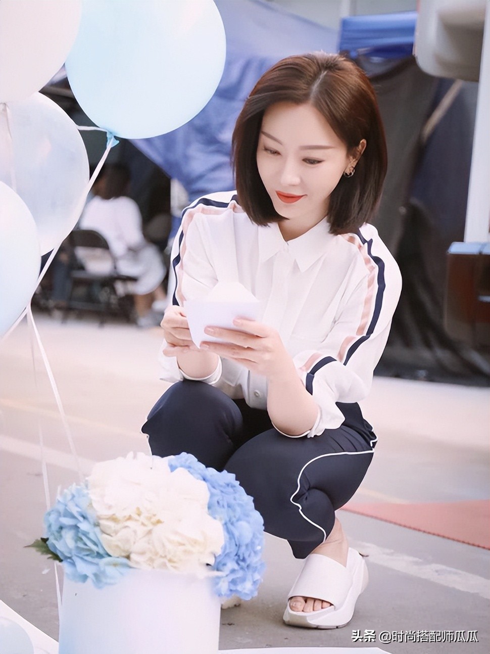 有气质的女人，夏天再热也不会穿拖鞋！瞧陈数、董卿这样穿有多美