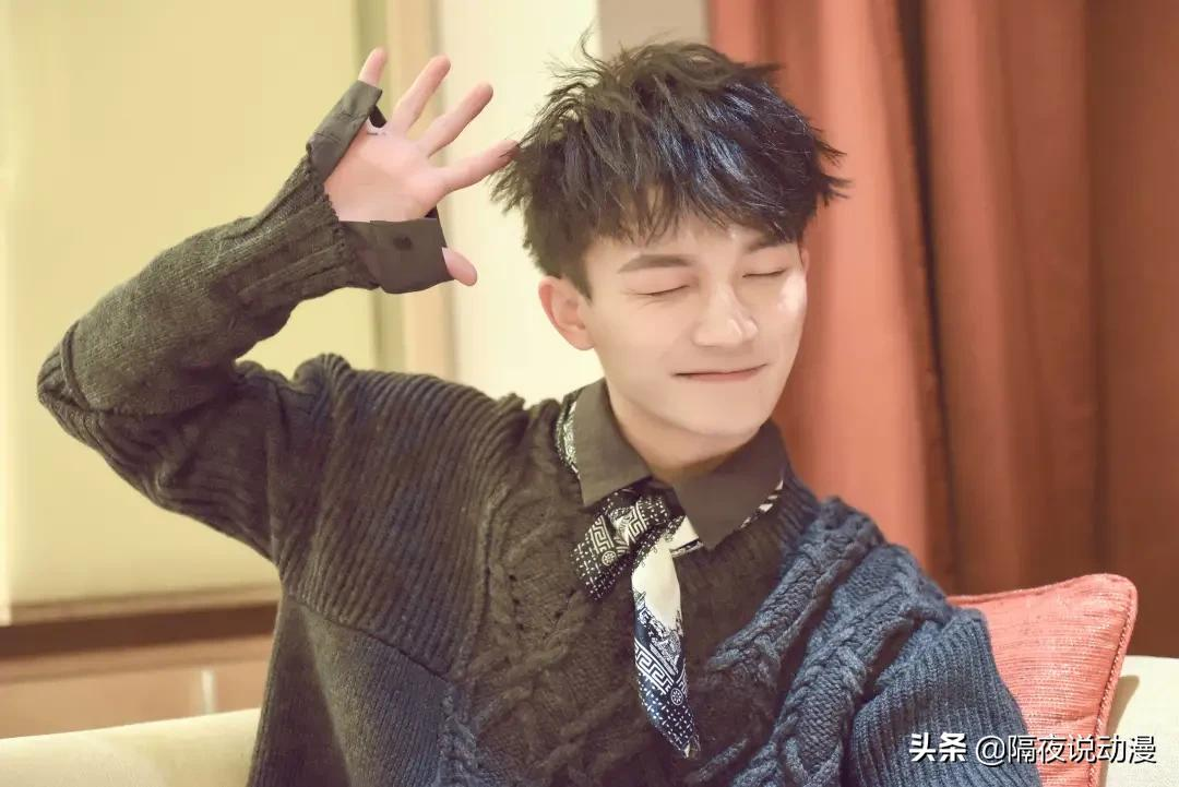 他是B站“年更UP主”，也是娱乐圈的二次元“麦霸”！其名为周深