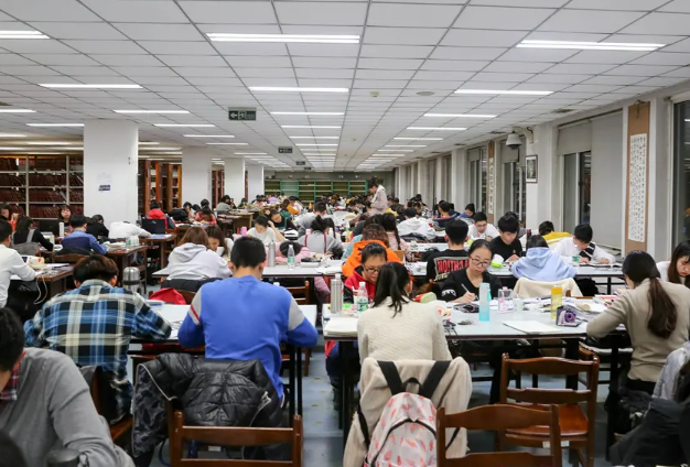 多所高校考研新规？必须有“两证”才能录取，否则成绩再好也白搭