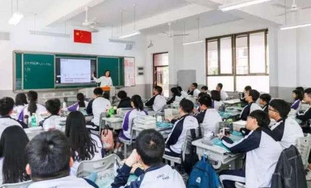 高三三次模拟考没过400分，还有希望上本科吗？资深班主任这样说