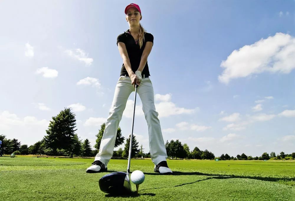 2021年高尔夫球杆品牌选择及推荐，美丽的女人都爱高尔夫