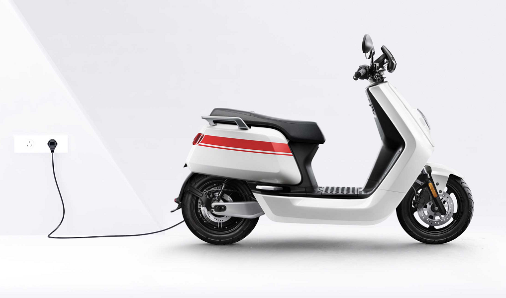 支持1小时闪充,最高续航200公里,这3款电动车,解决充电的痛点