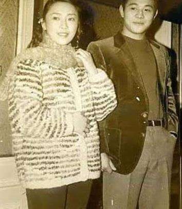 李思：父亲是李连杰，母亲是黄秋燕，我是留守儿童