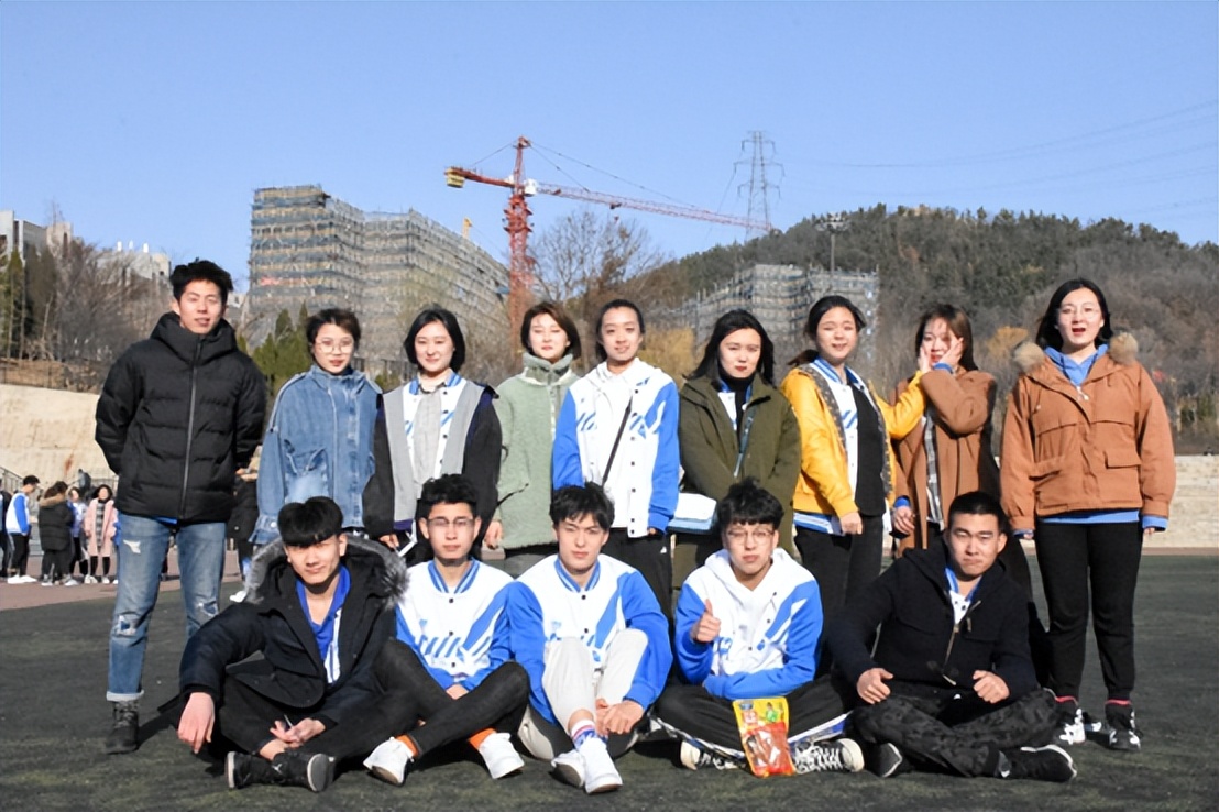 稳居专业第一！辽宁女神学霸：手握大奖，入职全球顶级会计事务所