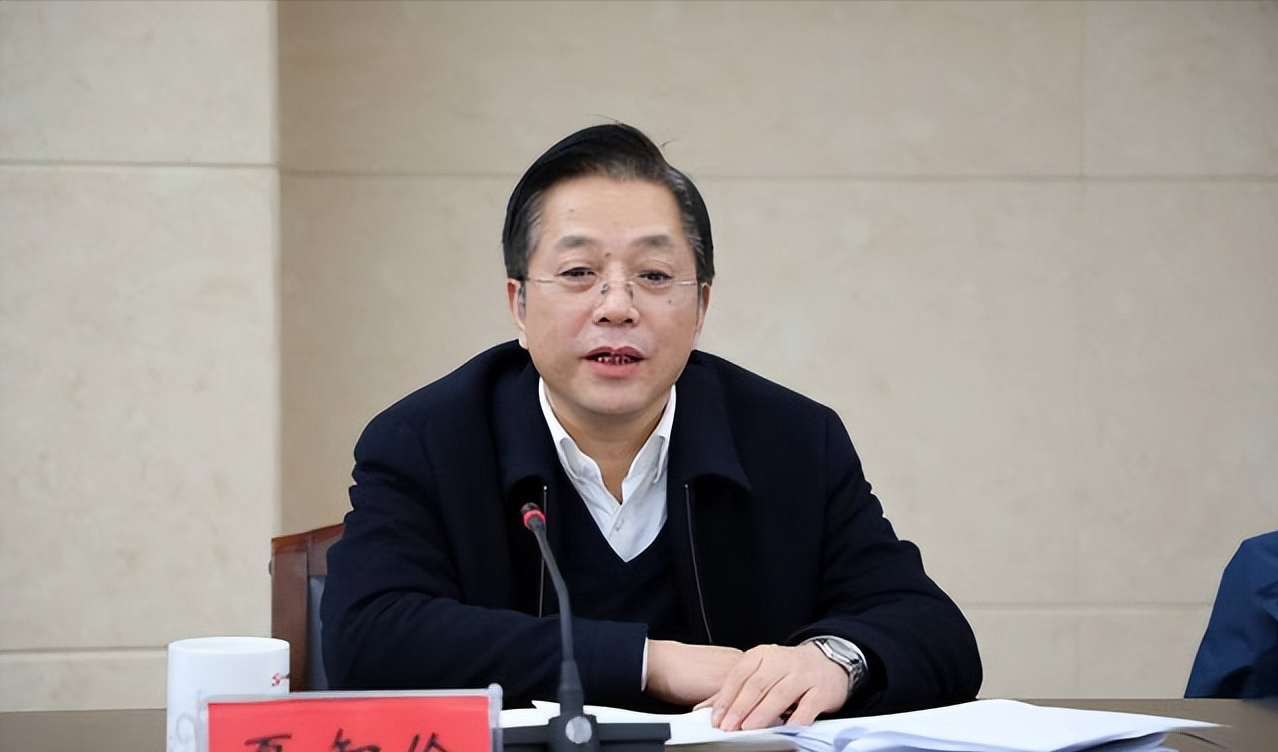 中南大学校长、湖南大学校长和湖南教育厅厅长，谁的级别更高？