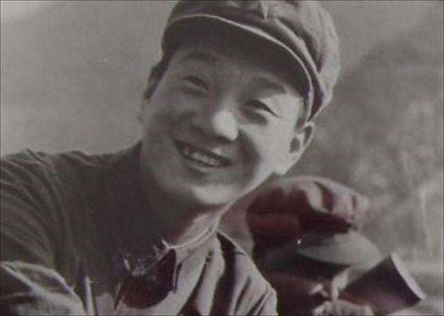 1979年，刚入伍52天的新兵就获一等功，后来升至什么军衔？