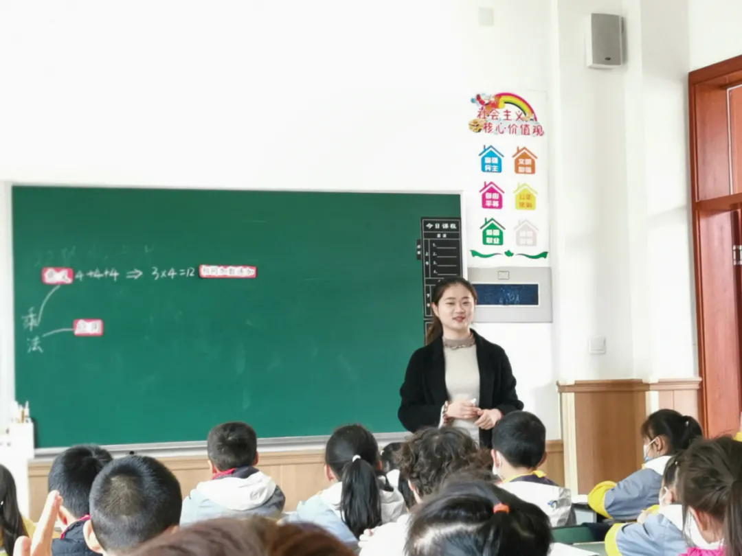 双流实小外国语学校丨实外教师展风采 教研结合共提升