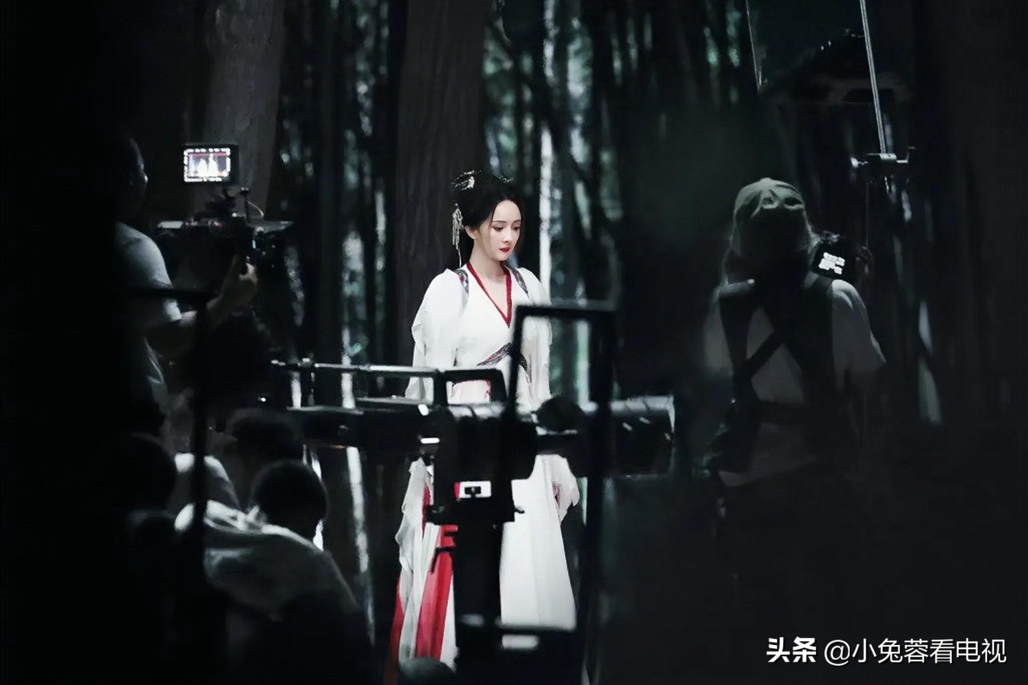 杨幂狐妖小红娘路透照曝光