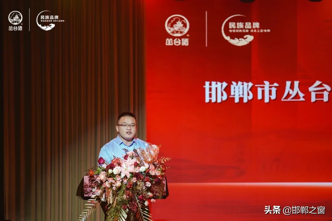 叢臺虎年生肖酒“虎嘯”而來，卓越價值引爆收藏?zé)崆? class=