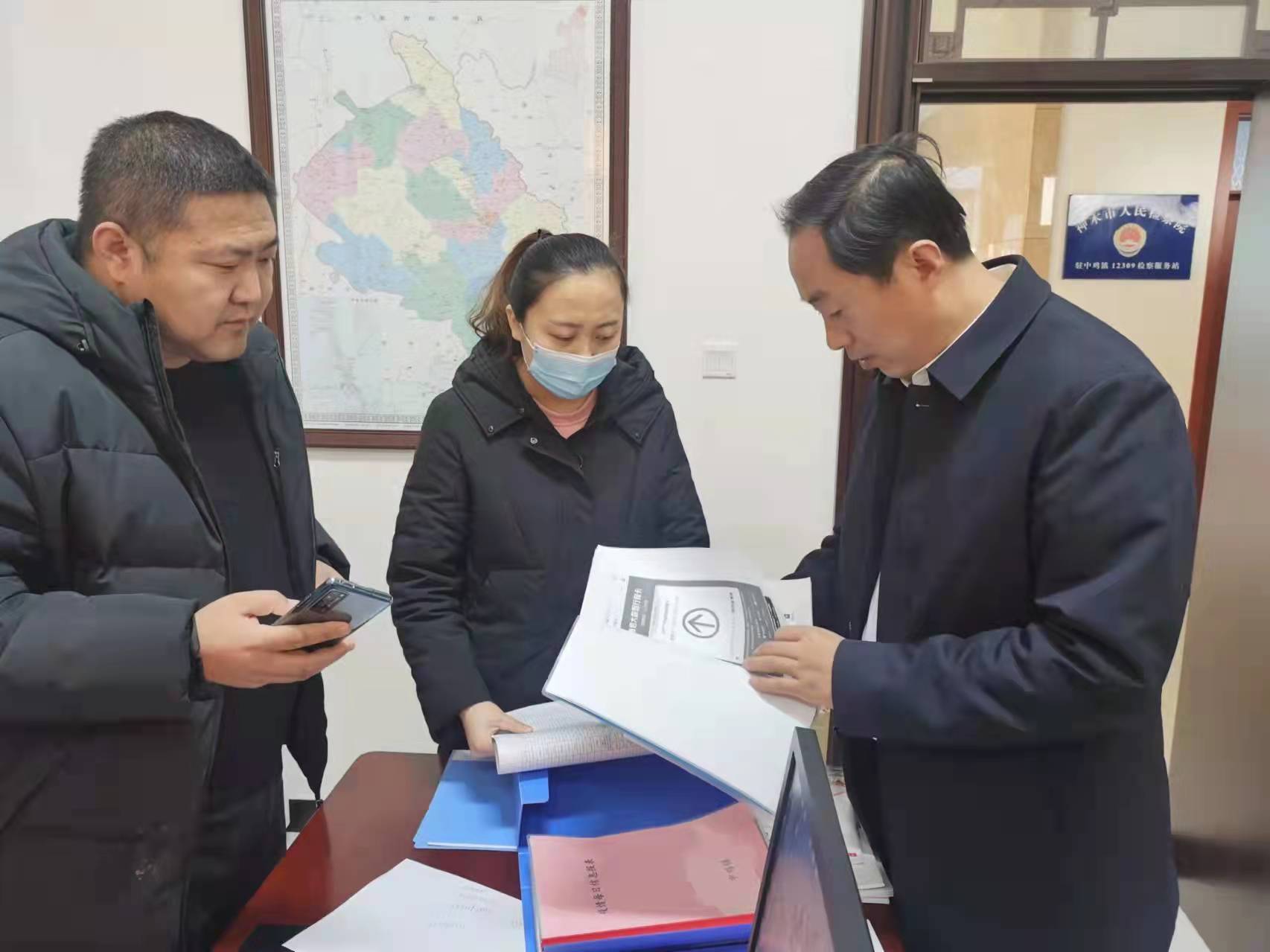 神木市法院党组书记刘宝林检查包抓镇街疫情防控工作