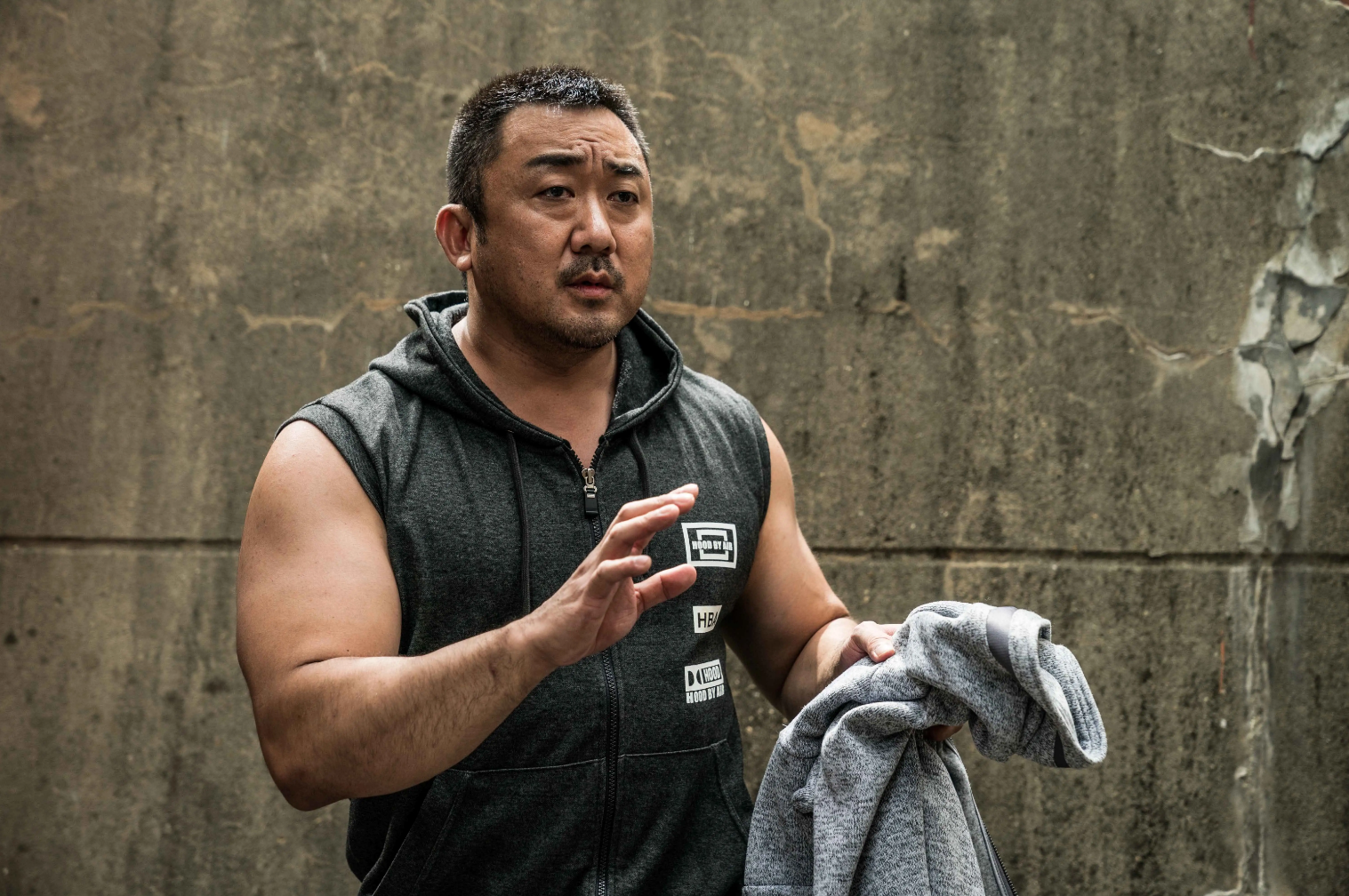 马东锡：“韩国最后一个男人”，演漫威遭抵制，跟女神结婚上巅峰