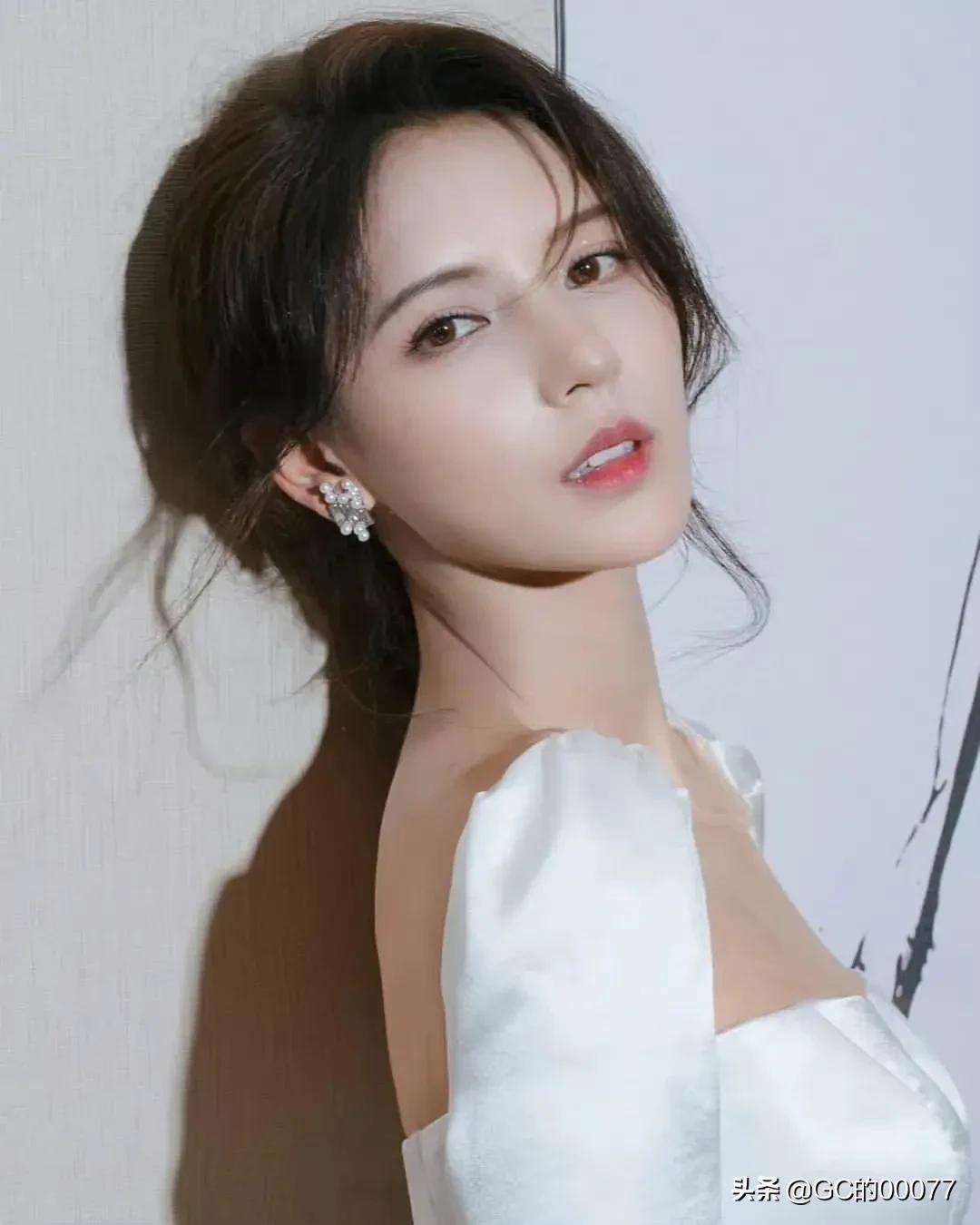 明星图片张予曦