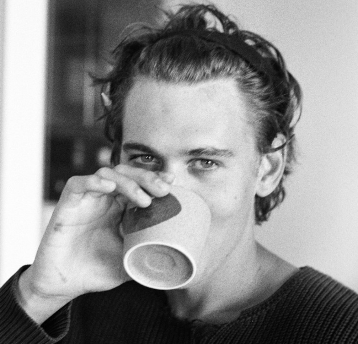 被猫王前妻及女儿肯定：这位俊秀美少年，他是谁？