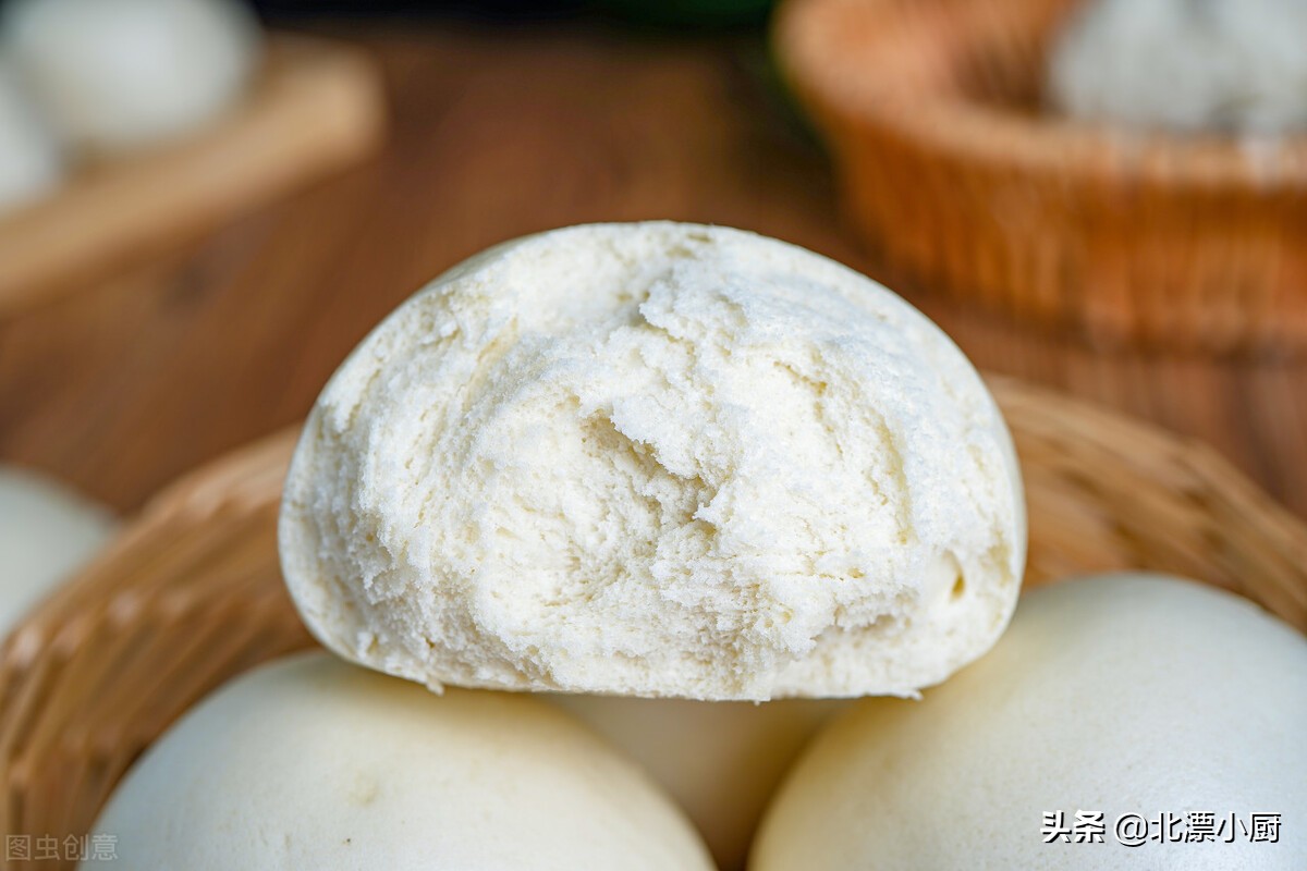 发面时，必须掌握的“8大技巧”，个个松软可口，不回缩不塌陷