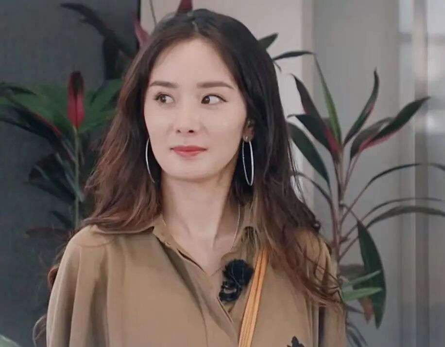 杨幂的“方脸”，刘敏涛的“皱纹”，打了多少滤镜明星的脸？