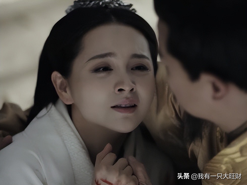 《白发》无辜背负仇恨的容齐，至死守护容乐，自此世上再无齐哥哥