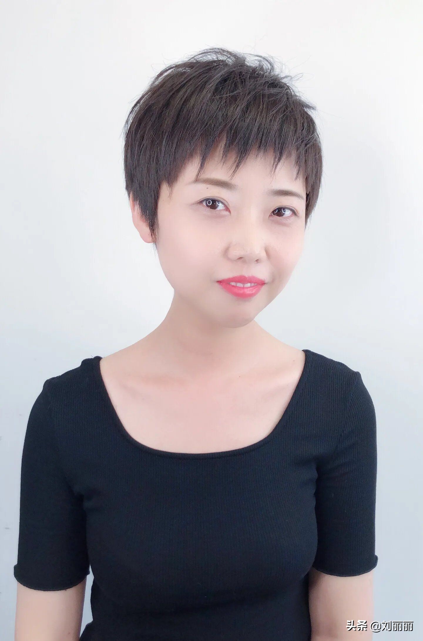 天热拒绝留长发,短发看看这15款,人气都很旺